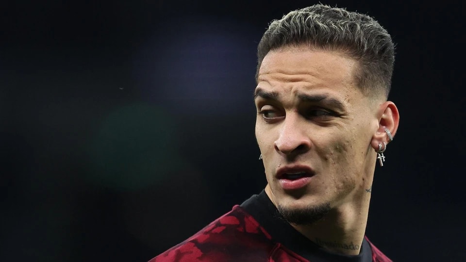 我在精神上, 亿英镑签下, 助他人为荣