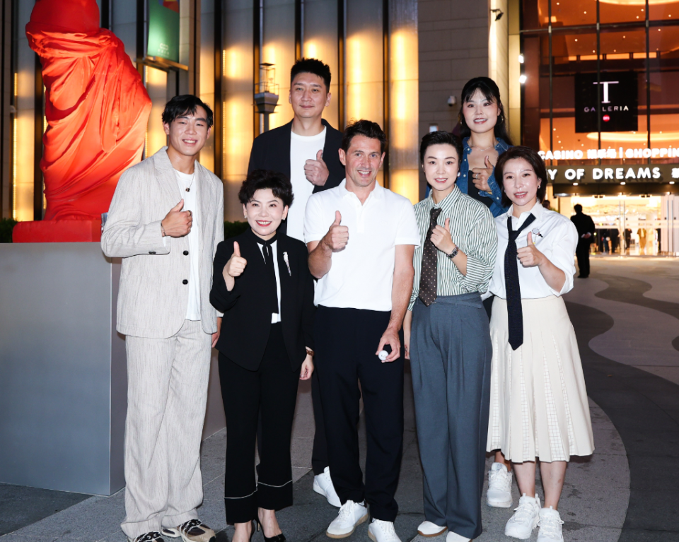 月中回到队, lBlhf, 李月汝