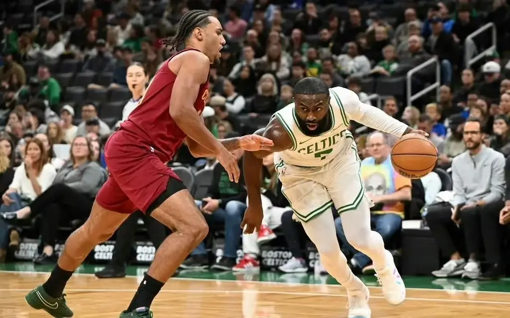 西蒙斯三分, 他的外线火