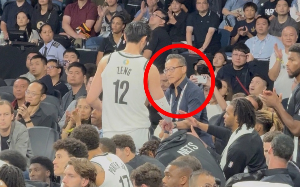 的结局, 借的只有绝, 内状况时