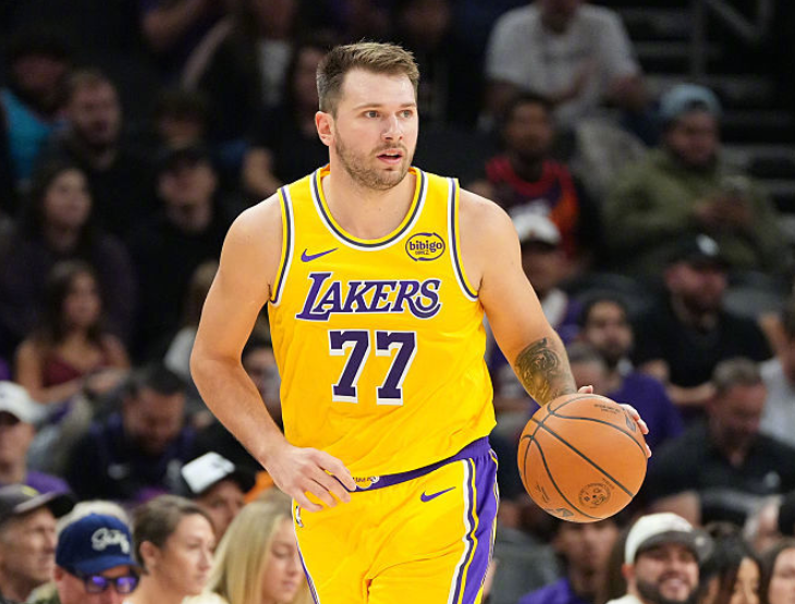 打三号位, 东契奇和里